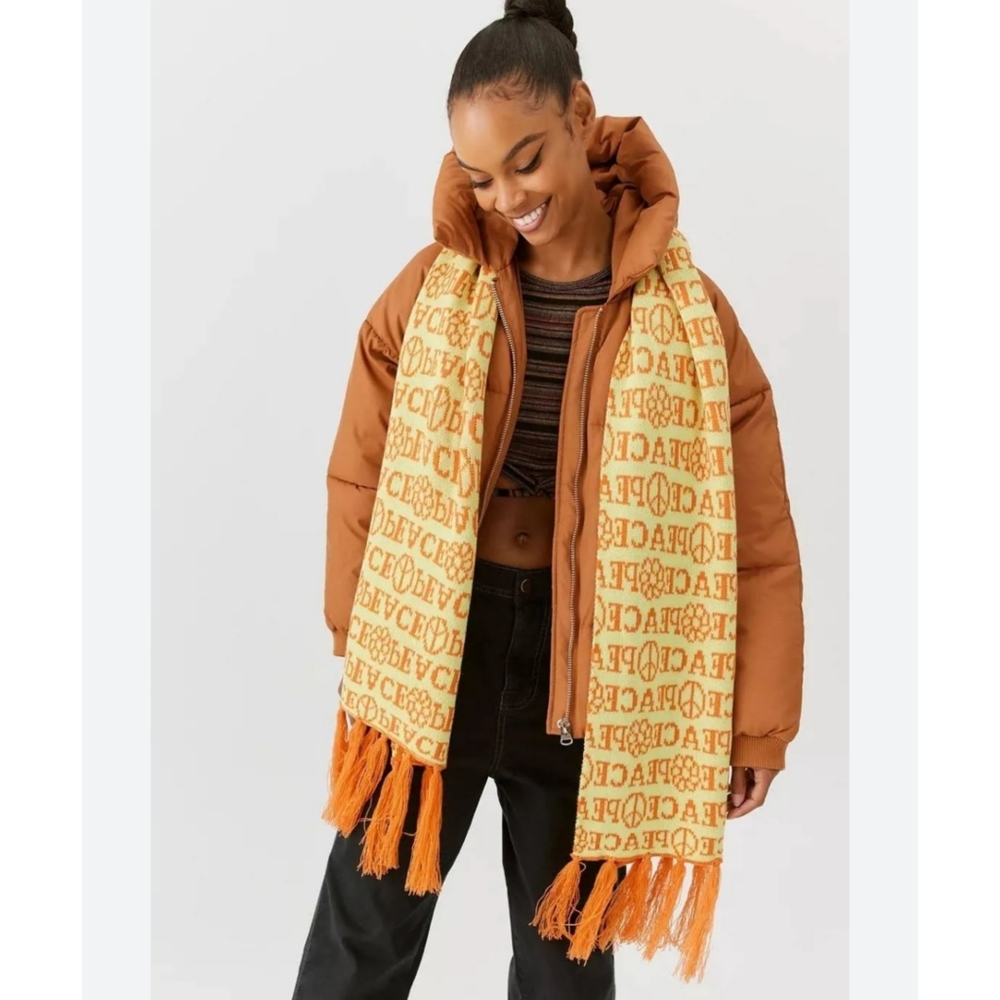 Urban Outfitters Ellie Knit Blanket Scarf Peace